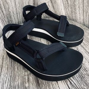 TEVA Universal Flatform LIKE NEW IN BOX